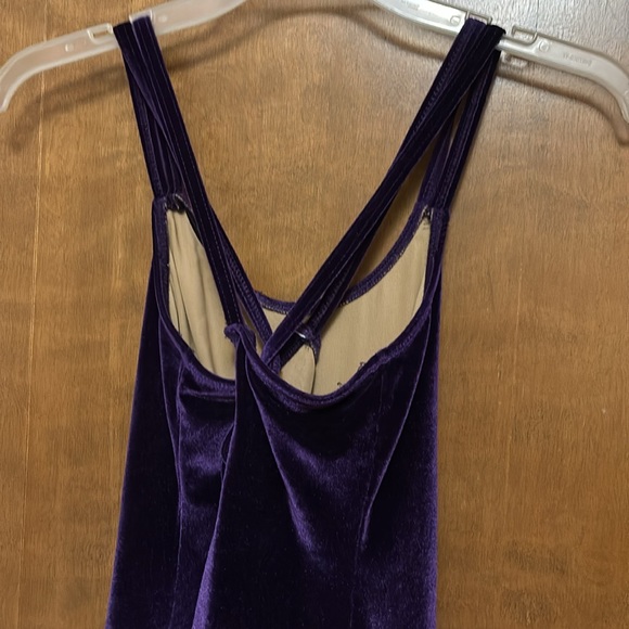CAPEZIO SZ SMALL PURPLE VELVET FIGURE SKATING /DANCE DRESS - Picture 3 of 5